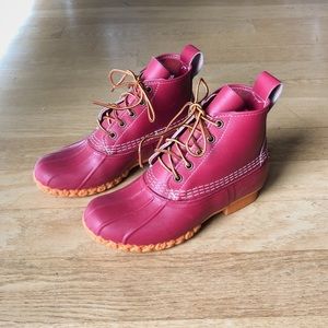 LL Bean Women's Cherry Red 6" Bean Boot